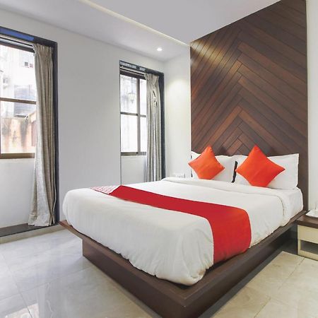 Hotel Flora Suites Mumbai Exterior photo