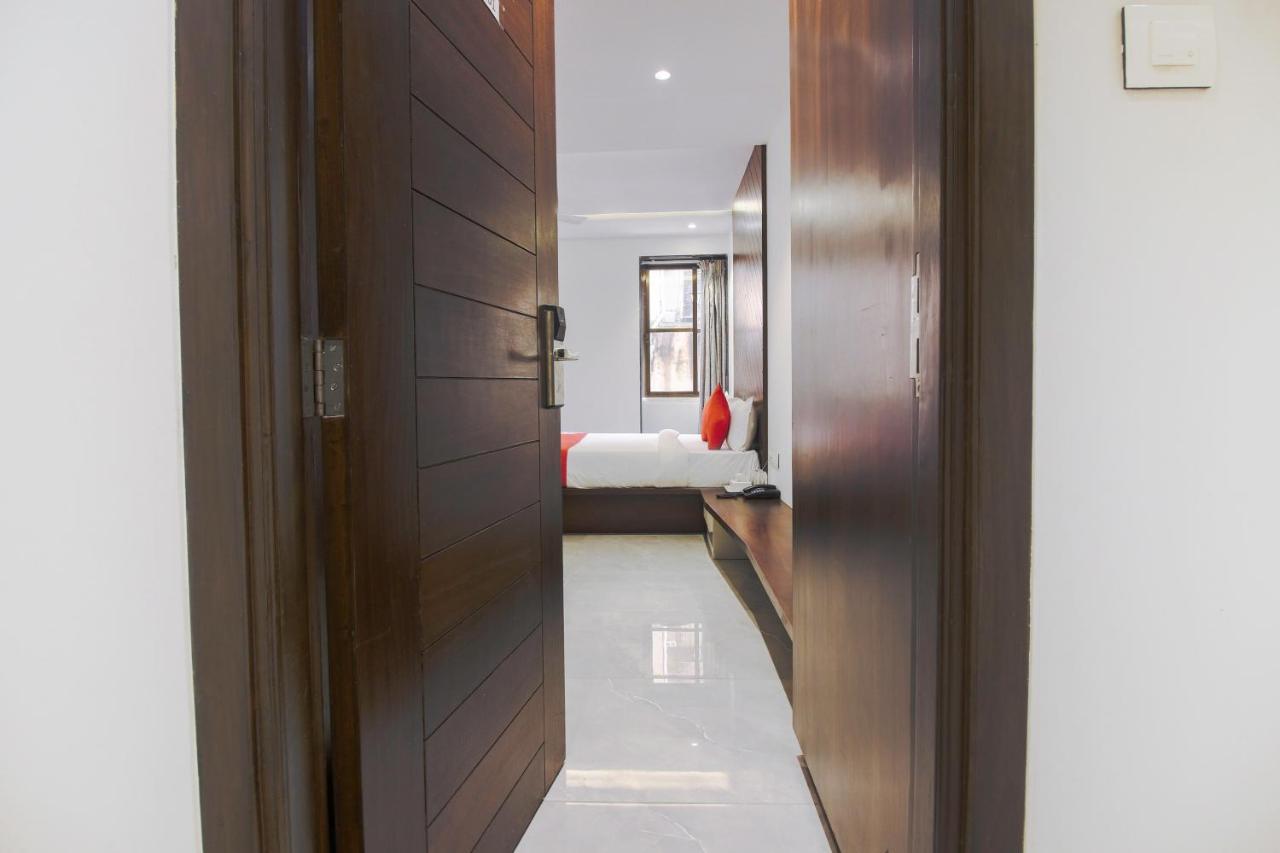 Hotel Flora Suites Mumbai Exterior photo