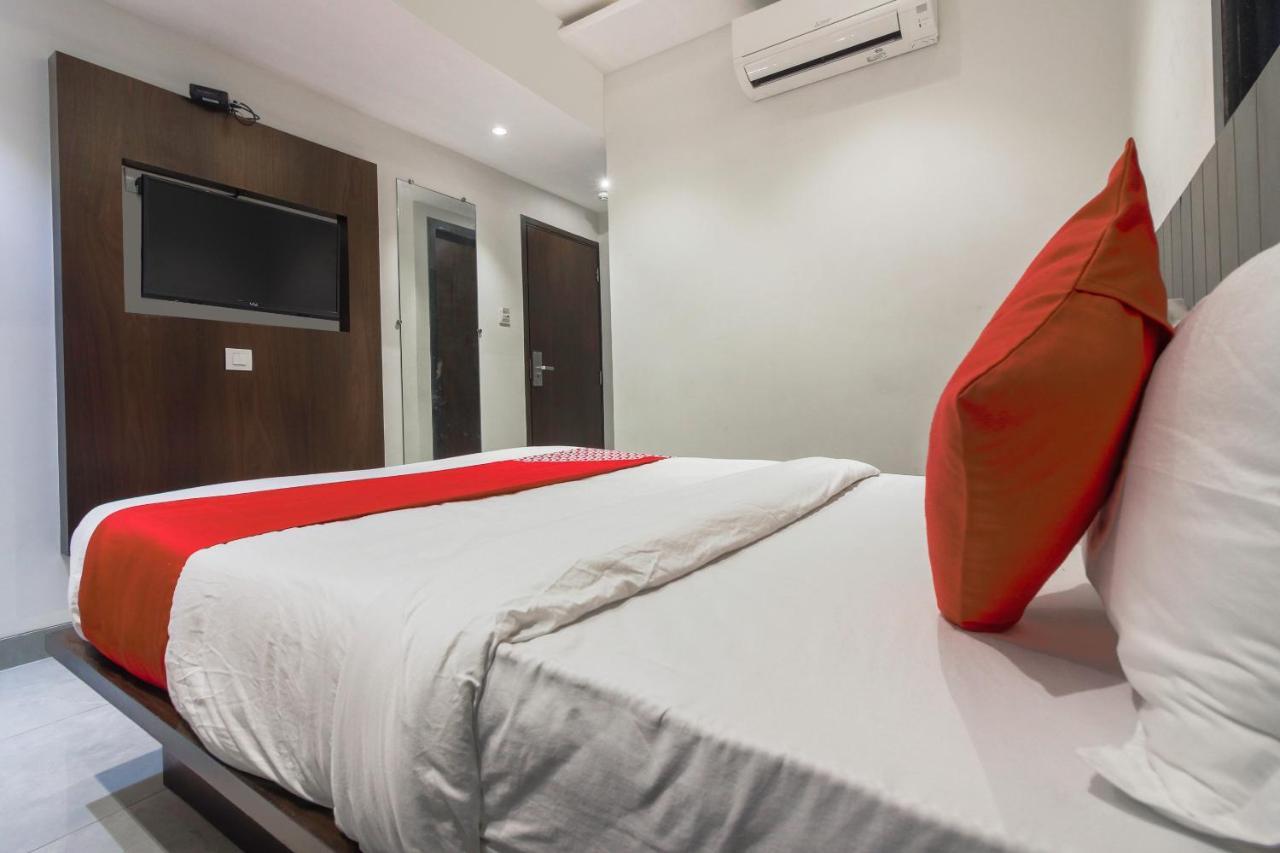 Hotel Flora Suites Mumbai Exterior photo
