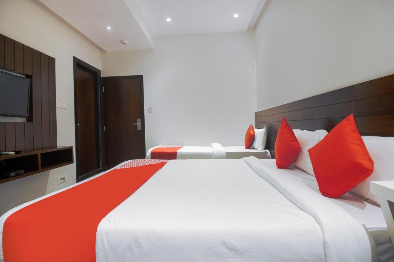 Hotel Flora Suites Mumbai Exterior photo